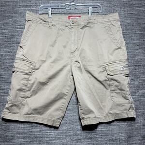 Union Bay Shorts Men's Size 40 Brown Cargo Casual Walking
